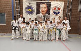 Foto examen leerlingen, gekleurd band examen dec 2025